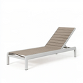 Lettino prendisole 200 x 70 cm in alluminio bianco e doghe tortora - schienale reclinabile da esterno